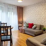 Nozownicza Street Apartment